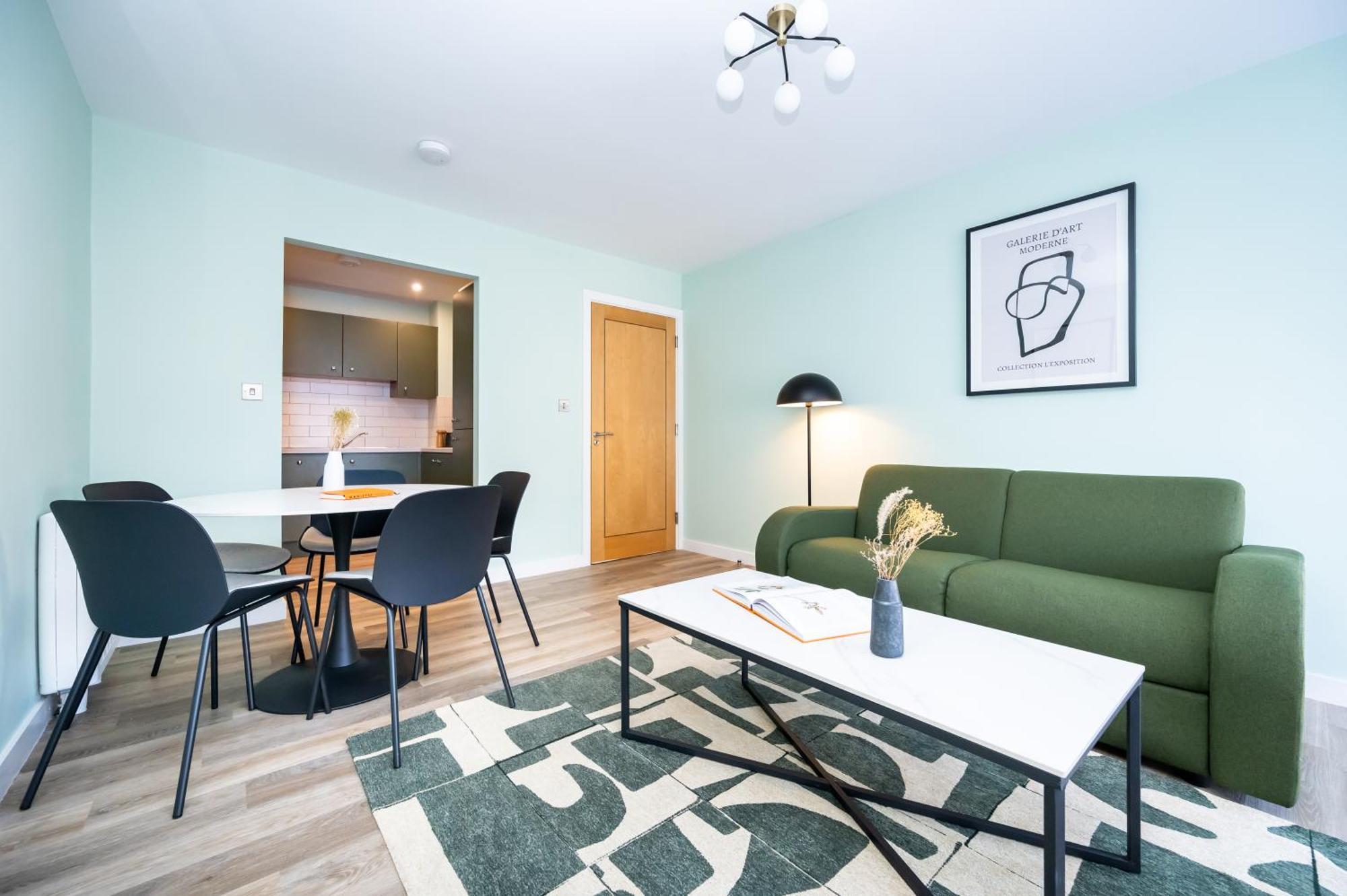 Aparthotel Staycity Augustine 3*